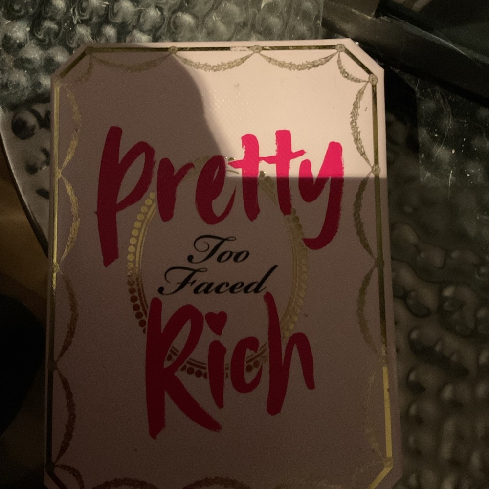 Too Faced Pretty Rich Pink and Gold Case